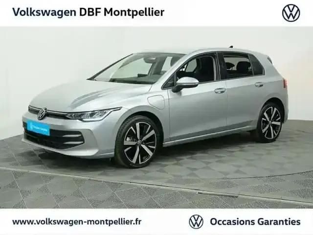 Argent Utilisé 2025 VW Golf VIII Edition Berline | 34 880 € (Prix cher) - Image 1/4