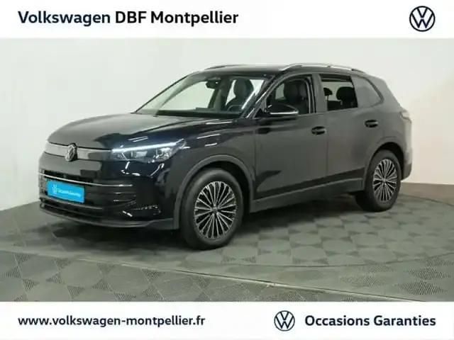 Noir Utilisé 2024 VW Tiguan Edition SUV | 37 480 € (Super prix) - Image 1/4