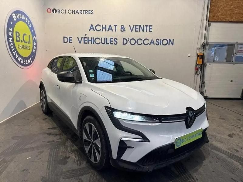 Occasion Renault Mégane Evolution 97 kW (132 ch) 2023 Blanc SUV
