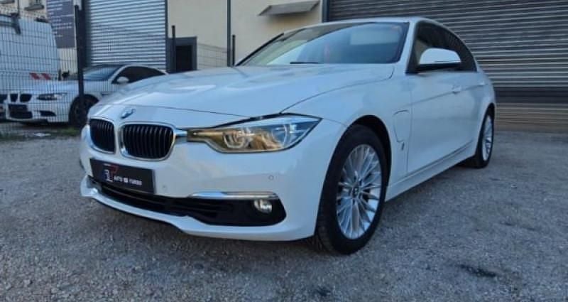 Utilisé 2017 BMW 330e Luxury Line Berline | 16 990 € (Prix juste) - Image 1/4
