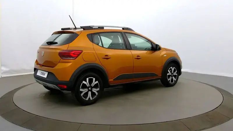Image 2/4