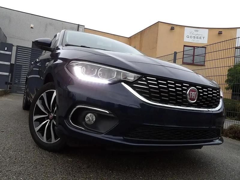 Bleu Occasion 2017 Fiat Tipo Lounge Berline | 8 950 € (Super prix) - Image 1/4