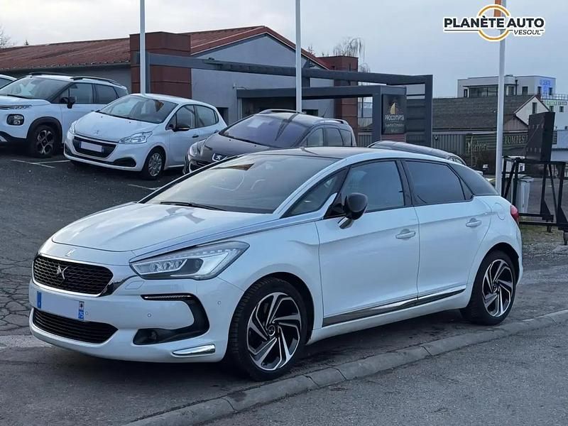 Blanc Occasion 2018 DS Automobiles DS5 Sport Chic Citadine | 16 490 € (Prix juste) - Image 1/4