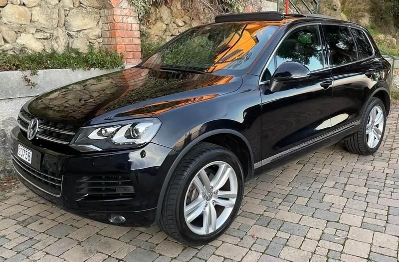 Noir Occasion 2010 VW Touareg SUV | 16 990 € (Prix cher) - Image 1/4