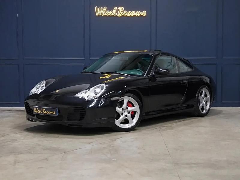 Noir Utilisé 2003 Porsche 911 Carrera 4S Coupé | 49 900 € (Prix juste) - Image 1/4