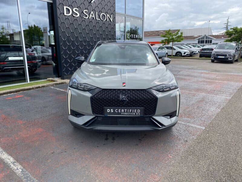 Gris Utilisé 2023 DS Automobiles DS3 Crossback E-Tense Performance SUV | 27 900 € (Prix assez cher) - Image 1/4