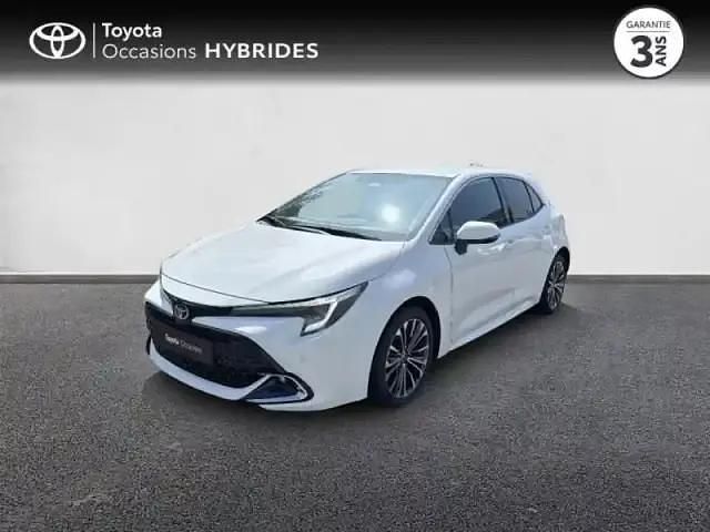 Blanc Utilisé 2024 Toyota Corolla Design Berline | 29 490 € (Prix assez cher) - Image 1/4