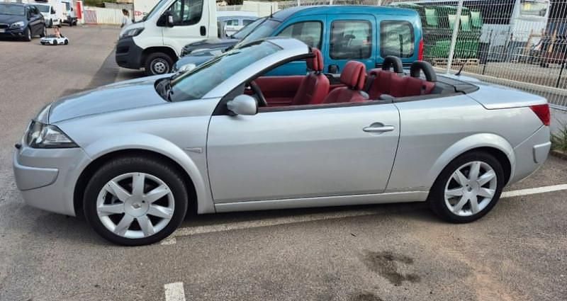 Utilisé 2006 Renault Mégane Coupé Coupé | 5 800 € - Image 1/4