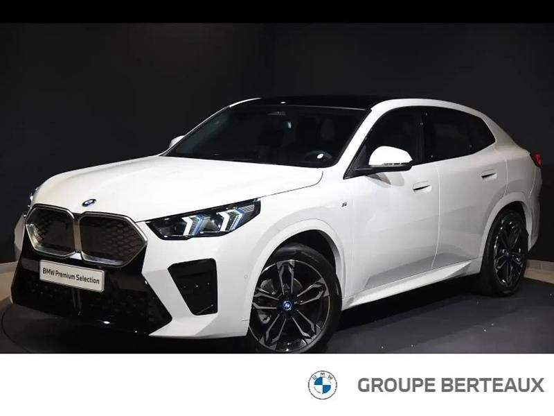 Blanc Utilisé 2025 BMW iX2 M Sport SUV | 46 900 € (Prix juste) - Image 1/4