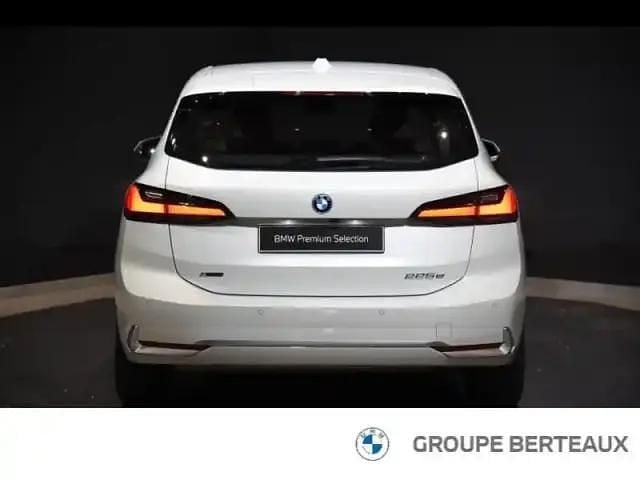 Occasion BMW 225 Active Tourer Luxury Line 2022 Mineralweiss métallisé Monospace