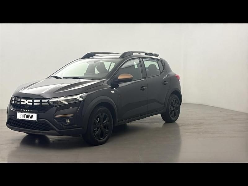 Noir Occasion 2025 Dacia Sandero Extreme Citadine | 17 990 € (Prix assez cher) - Image 1/4