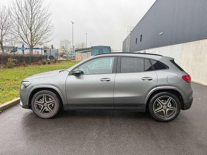 Occasion Mercedes GLA180 AMG line 116 ch (85 kW) 2025 Gris SUV