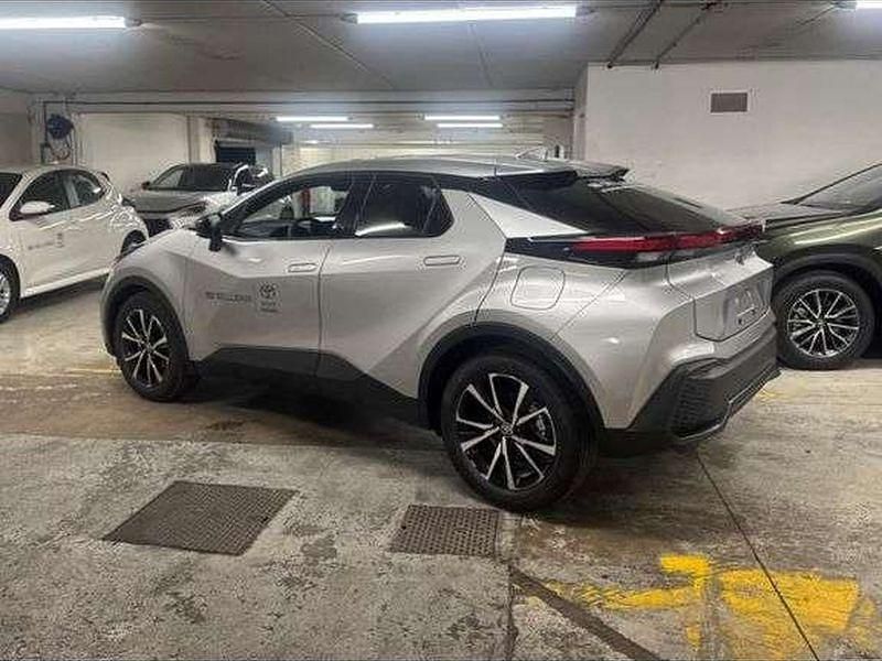 Utilisé 2025 Toyota C-HR Design SUV | 34 000 € (Prix cher) - Image 1/1