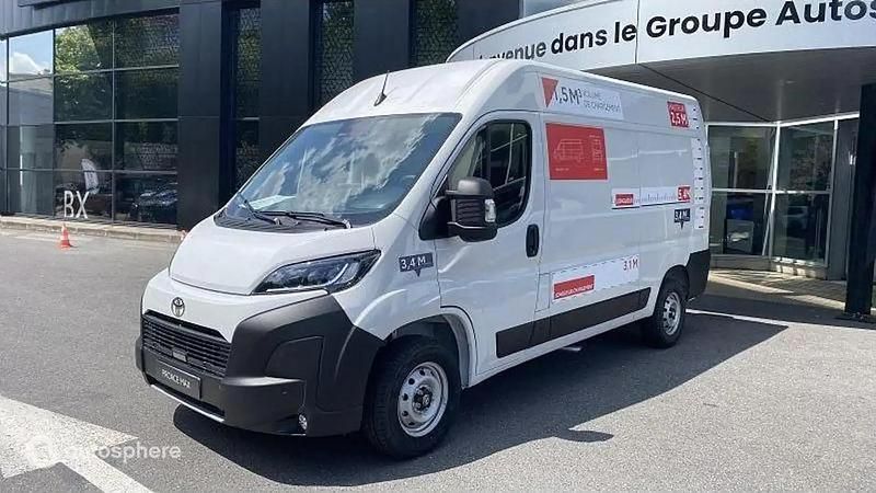 Blanc Utilisé 2025 Toyota Proace Van | 35 990 € - Image 1/4