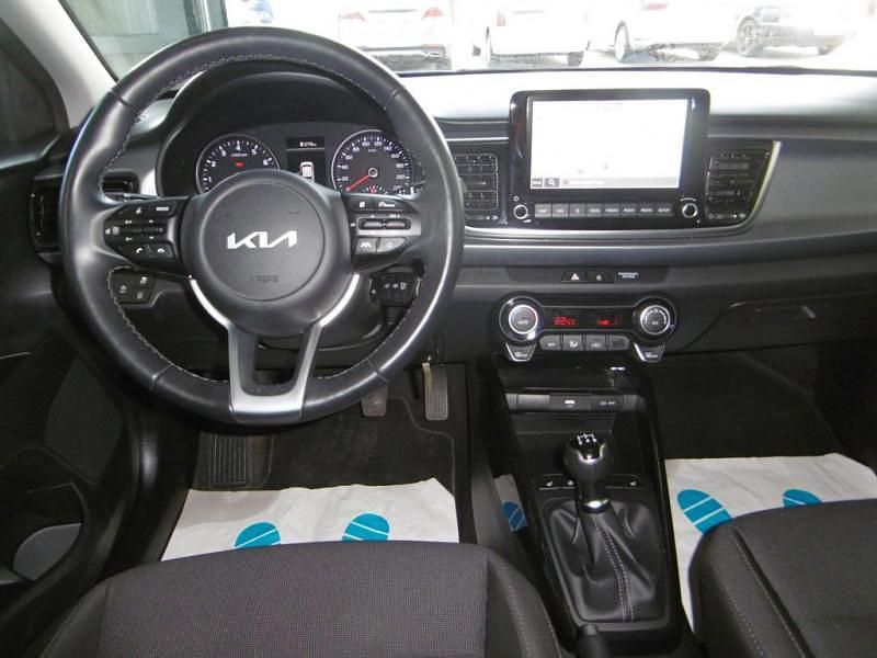 Image 3/4