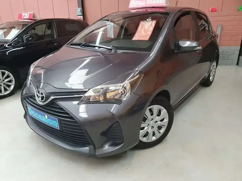 Gris Utilisé 2016 Toyota Yaris Live Citadine | 11 900 € - Image 1/4