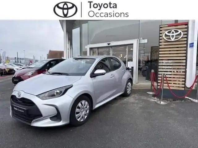 Occasion Toyota Yaris 2021 Gris aluminium (m) Citadine