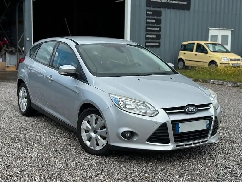 Argent Utilisé 2011 Ford Focus S Berline | 5 200 € (Prix juste) - Image 1/4