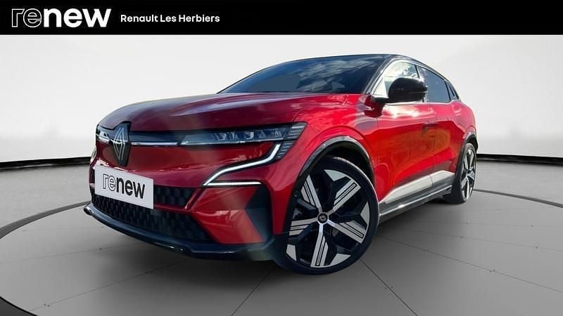 Rouge Utilisé 2022 Renault Mégane Iconic Berline | 24 490 € (Bon prix) - Image 1/4