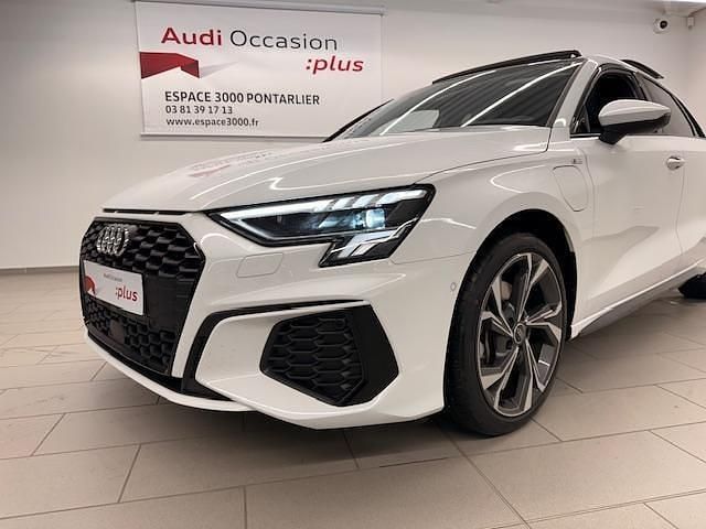Occasion Audi A3 Sportback e-tron S-Line 150 ch (110 kW) 2024 Blanc ibis Citadine