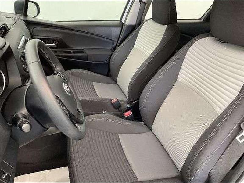 Utilisé 2017 Toyota Yaris Hybrid Berline | 13 490 € (Bon prix) - Image 1/1