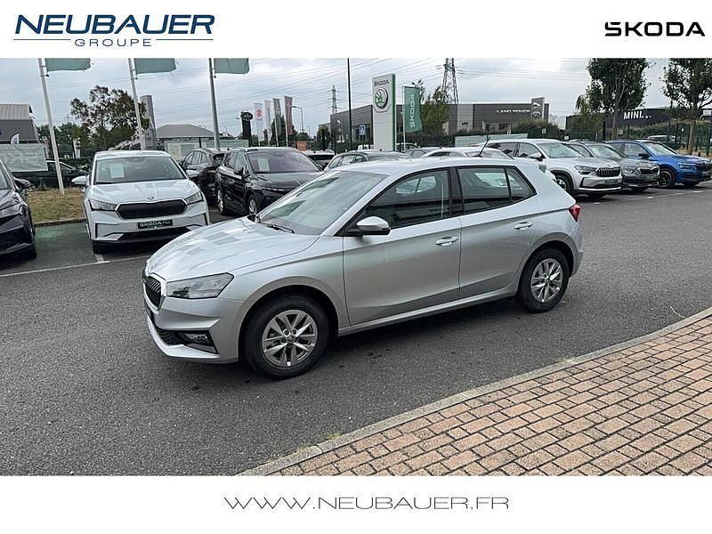Gris Nouvelle 2024 Skoda Fabia Selection Berline | 21 490 € (Prix assez cher) - Image 1/4