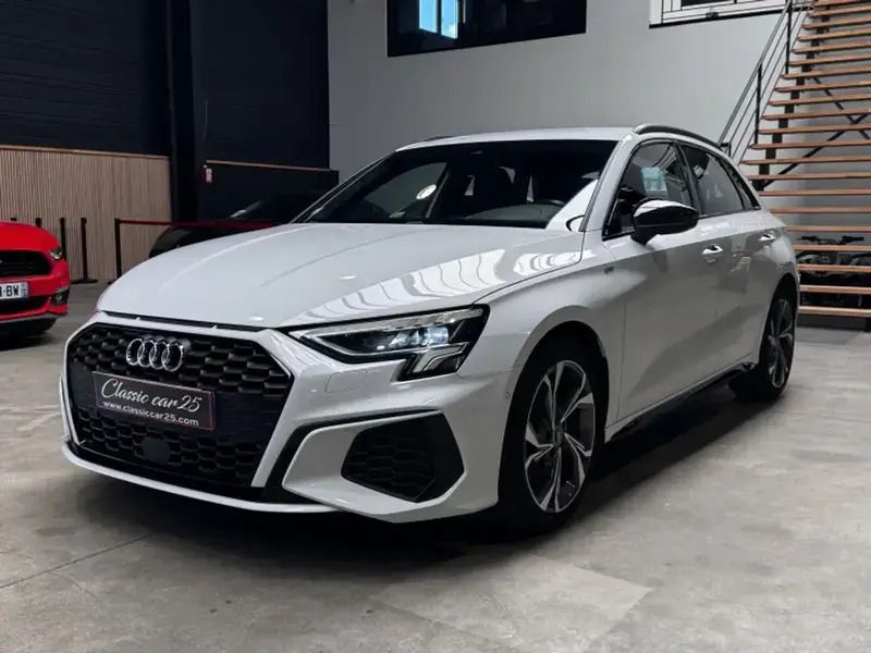 Blanc Utilisé 2020 Audi A3 S-Line Berline | 24 990 € (Prix juste) - Image 1/4