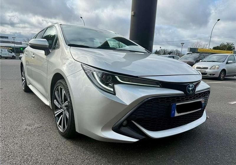 Occasion Toyota Corolla Design 185 ch (136 kW) 2022 Gris Break