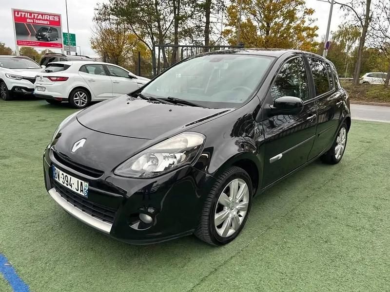 Noir Utilisé 2011 Renault Clio II Berline | 5 990 € (Prix cher) - Image 1/4