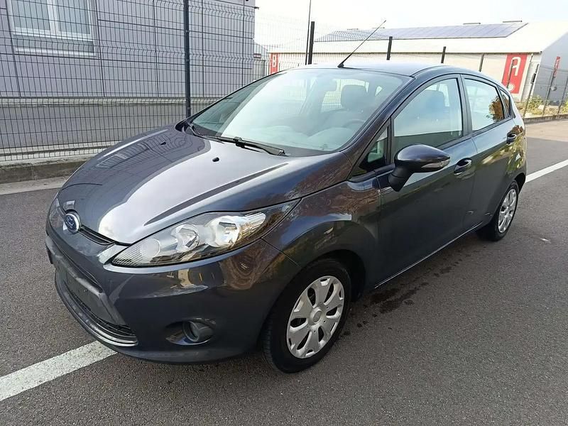 Gris Utilisé 2009 Ford Fiesta Citadine | 3 800 € (Prix assez cher) - Image 1/4