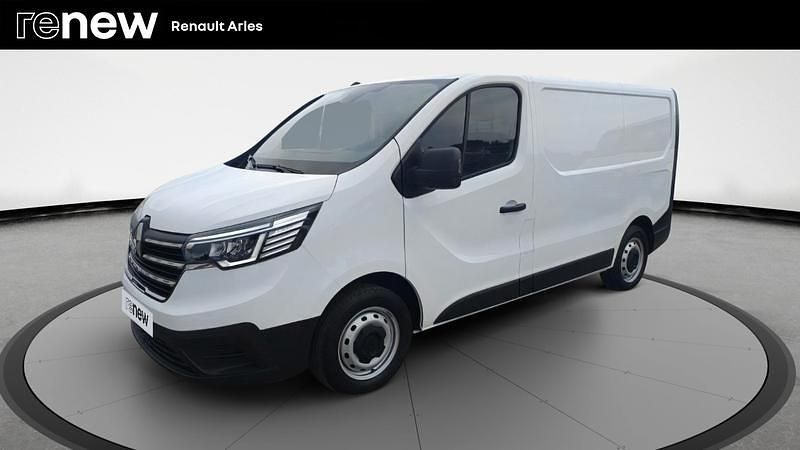 Blanc Utilisé 2023 Renault Trafic Van | 25 990 € (Prix juste) - Image 1/4