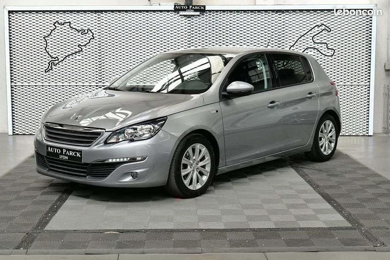 Occasion Peugeot 308 Style 110 ch (80 kW) 2017 Gris Citadine