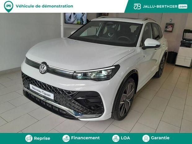 Blanc Utilisé 2025 VW Tiguan R-line Edition SUV | 52 990 € - Image 1/4