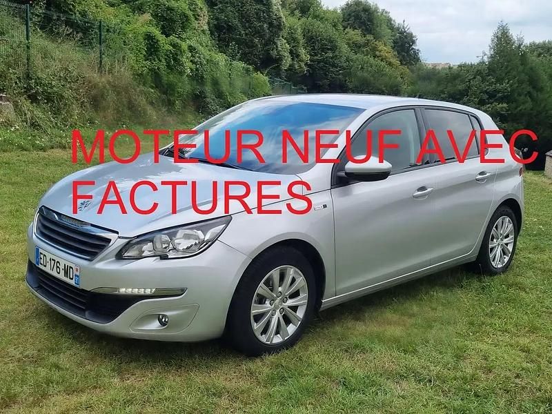 Gris Utilisé 2016 Peugeot 308 Style Berline | 6 990 € (Prix cher) - Image 1/4