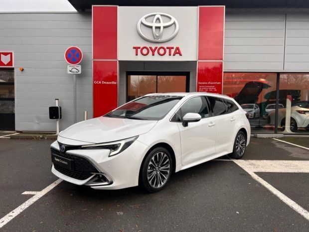 Blanc Utilisé 2023 Toyota Corolla Design | 28 990 € (Prix assez cher) - Image 1/4