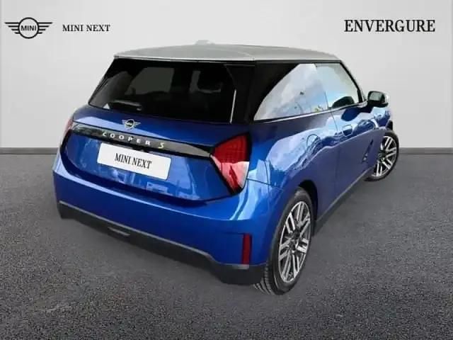 Occasion Mini Cooper Classic 11 kW (15 ch) 2024 Blazing blue Citadine