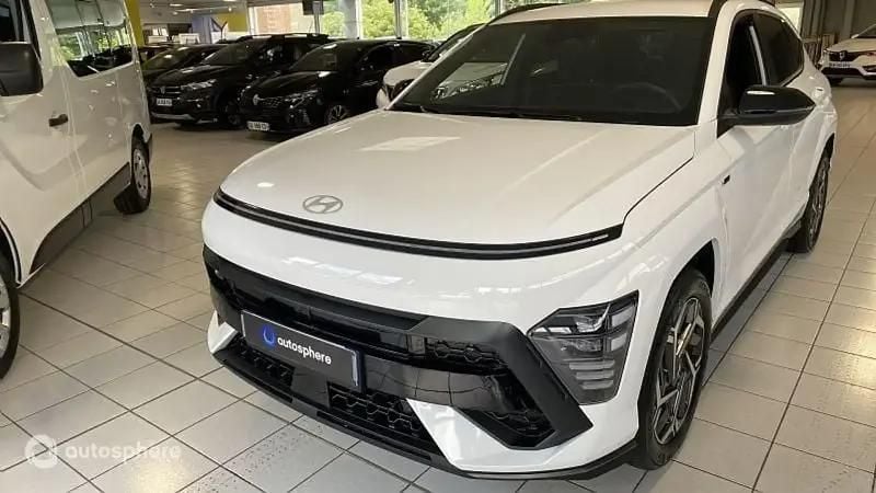 Blanc Nouvelle 2024 Hyundai Kona N Line SUV | 34 499 € (Prix cher) - Image 1/4