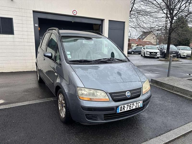 Occasion Fiat Idea Dynamic 95 ch (69 kW) 2004 Monospace