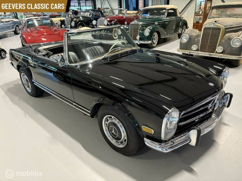 Noir Utilisé 1968 Mercedes SL280 Cabriolet | 70 950 € - Image 1/4