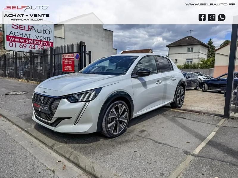 Blanc Utilisé 2020 Peugeot 208 GT-line Citadine | 11 380 € - Image 1/4
