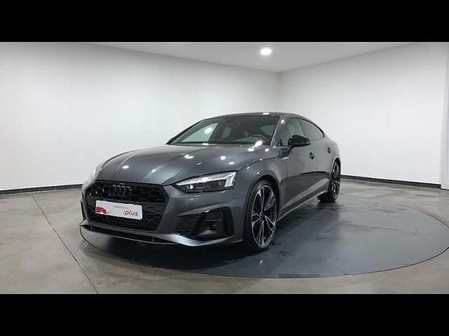 Gris daytona nacré Utilisé 2025 Audi A5 S-Line Coupé | 61 900 € (Prix cher) - Image 1/4