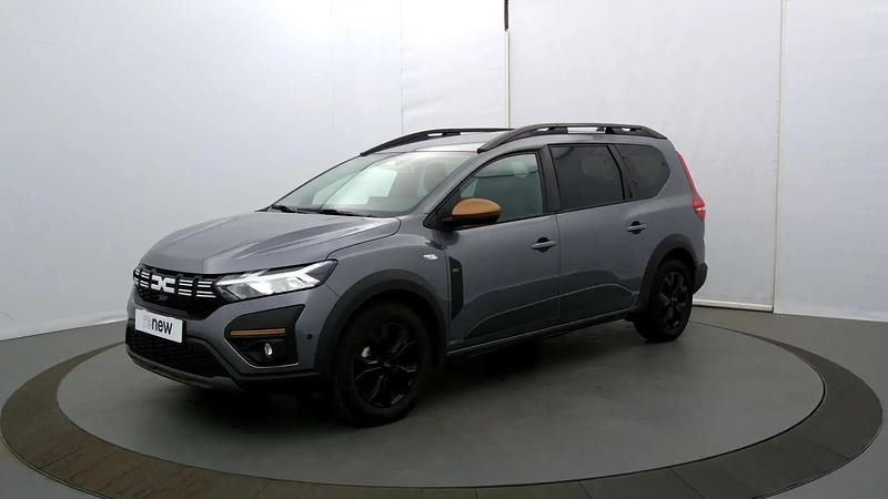 Gris Utilisé 2025 Dacia Jogger Extreme Berline | 26 499 € (Prix juste) - Image 1/4