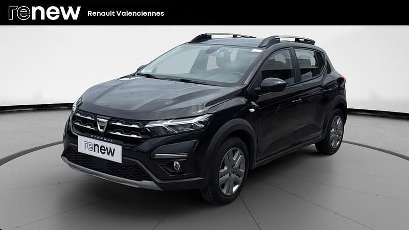 Noir Utilisé 2022 Dacia Sandero Comfort Citadine | 13 999 € (Prix juste) - Image 1/4