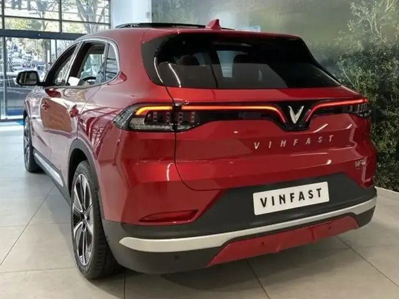 Occasion VinFast VF 8 Plus 300 kW (408 ch) 2024 Rouge SUV