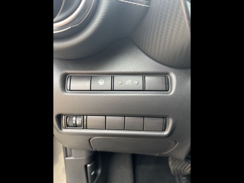 Image 4/4