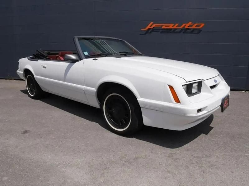Blanc Occasion 1985 Ford Mustang Cabriolet | 12 000 € - Image 1/4