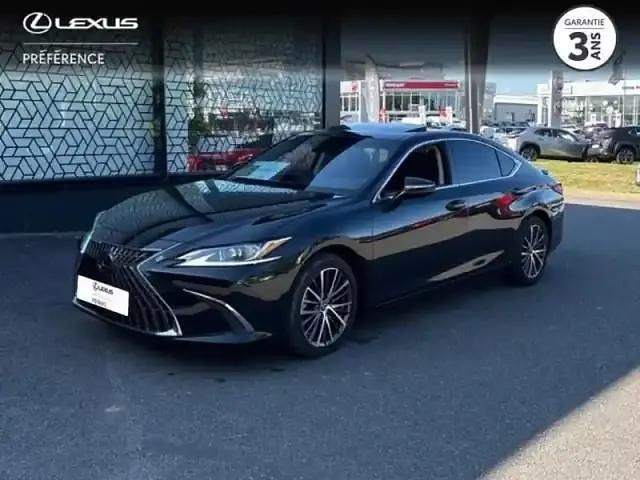 Noir Utilisé 2024 Lexus ES300H Berline | 53 980 € - Image 1/4