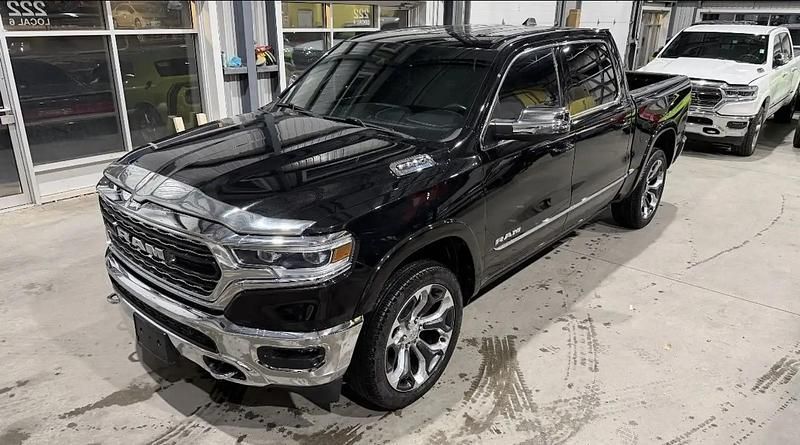 Noir Occasion 2023 Dodge Ram Limited Pick-up | 75 000 € - Image 1/4
