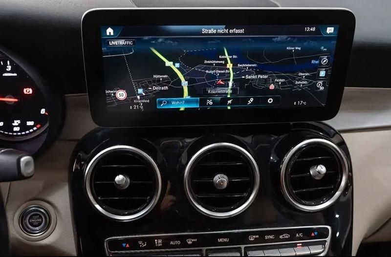 Noir Occasion 2020 Mercedes GLC400d Avantgarde SUV | 42 790 € - Image 1/4