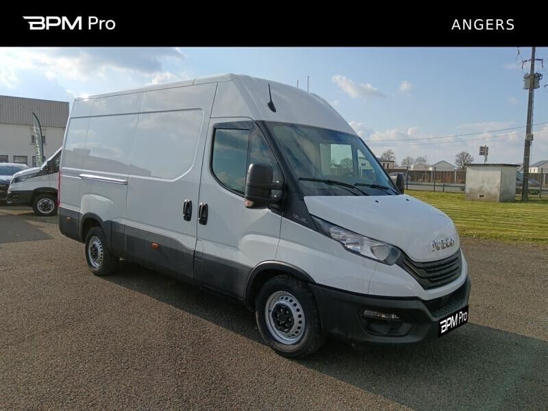 Utilisé 2023 Iveco Daily Berline | 31 080 € - Image 1/4